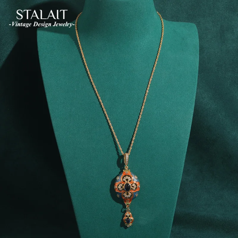 

Vintage Palace Style Carved Oval Pendant Necklace Gold Color Snake Chain Patterned Antique Jewelry Luxury Accessories for Women