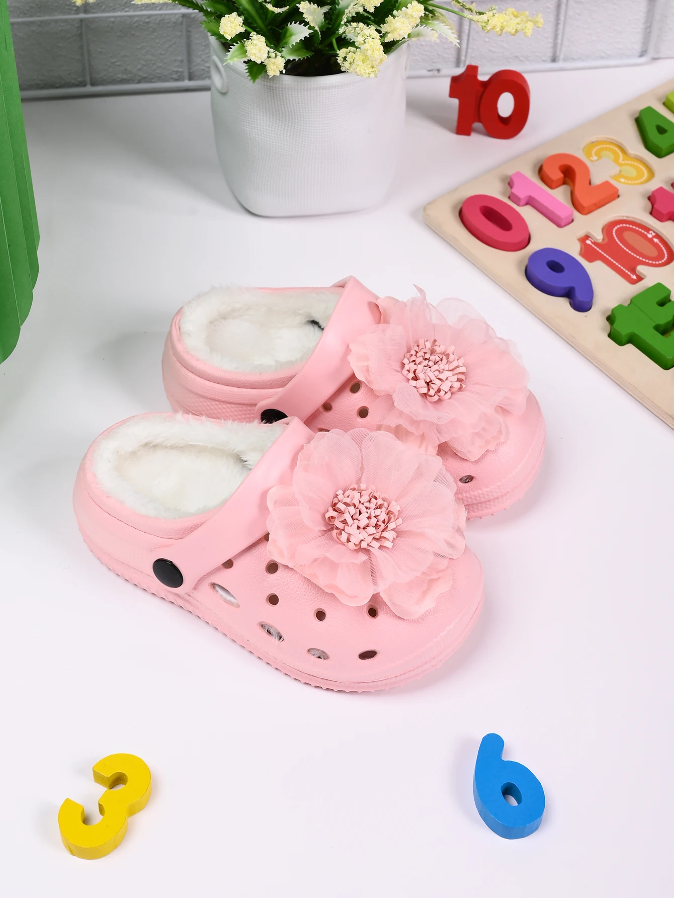 

Pink Tulle Flower Children's Winter Slippers, Thickened Plush Warm Cotton Slippers, Non-Slip Indoor Hole Shoes,Home Cotton Shoes