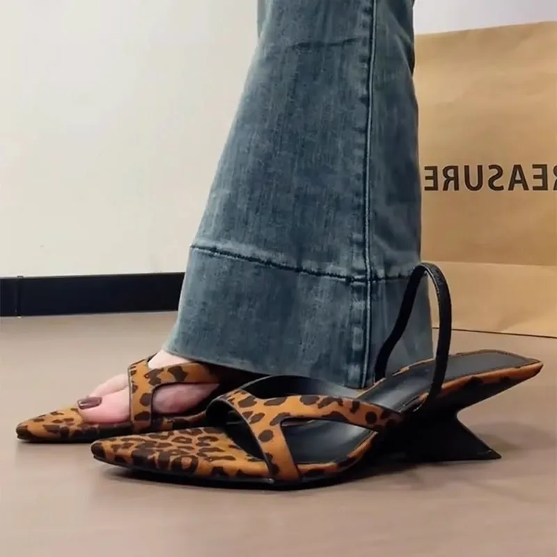 

Leopard High Heels Sandals Women Slippers Pointed Toe Summer Shoes 2025 Trend Brand Sexy Slingback Designer Woman Pumps Dress