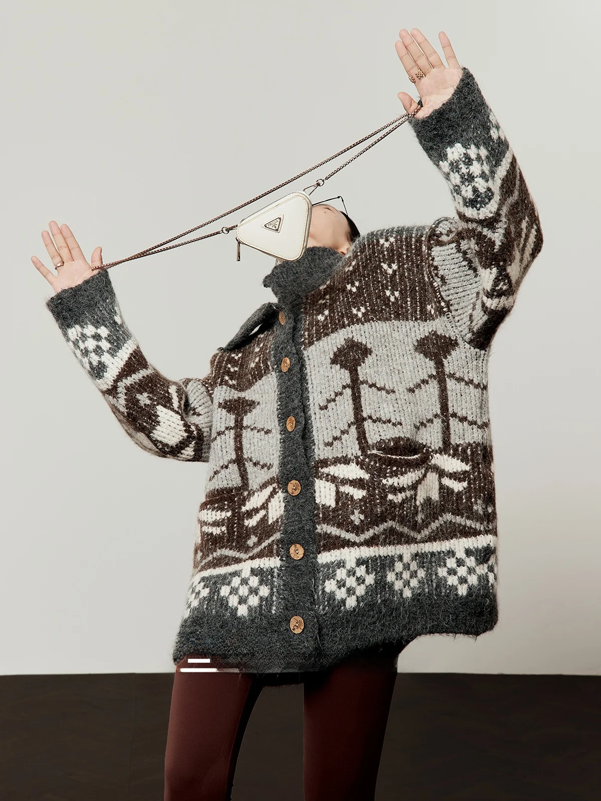 

Ретро-кардиган из утолщенного трикотажа для женщин, свободный крой, весенняя новинка, вязаный свитер в стиле Фэр-Айленд, повседневный шик, с длинными рукавами