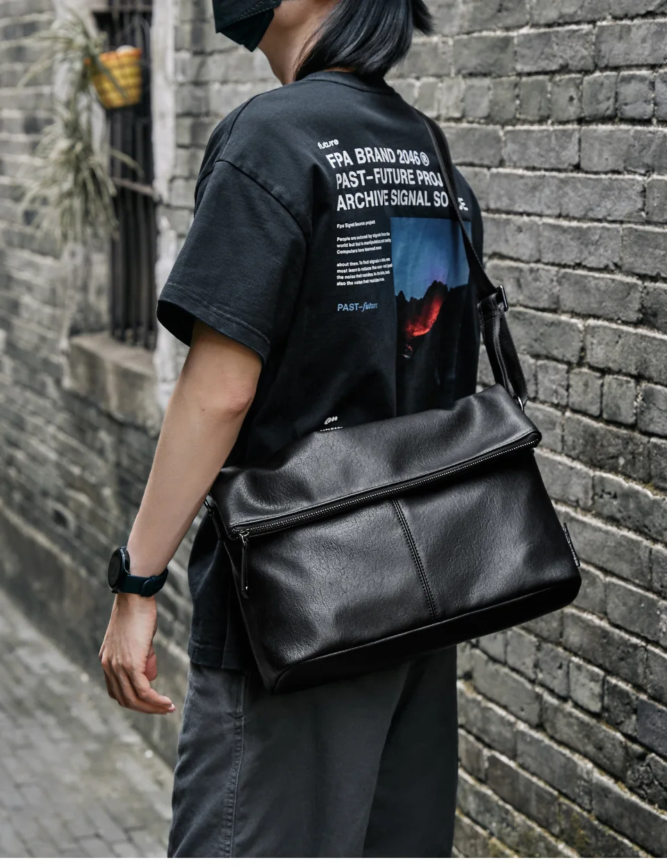 

New Versatile Soft Leather Men's Handbags Casual Shoulder Crossbody Bag Female Large Capacity Totes Large Satchels Postman Bags