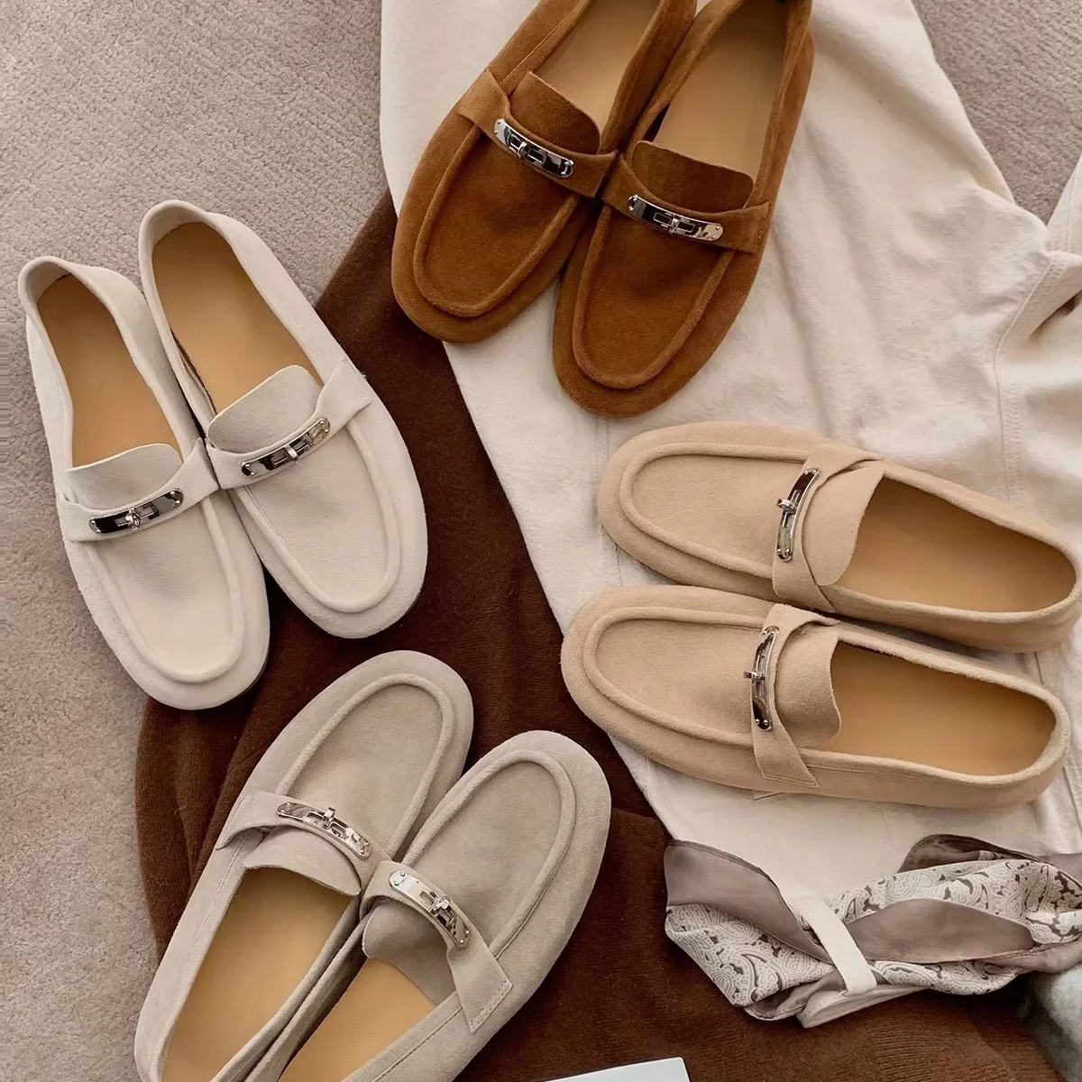 Step On Loafers Shoes Metal Decorative Flat Shoes Internal Height Increasing Single Shoes British Style Flat Shoes Simple Shoes