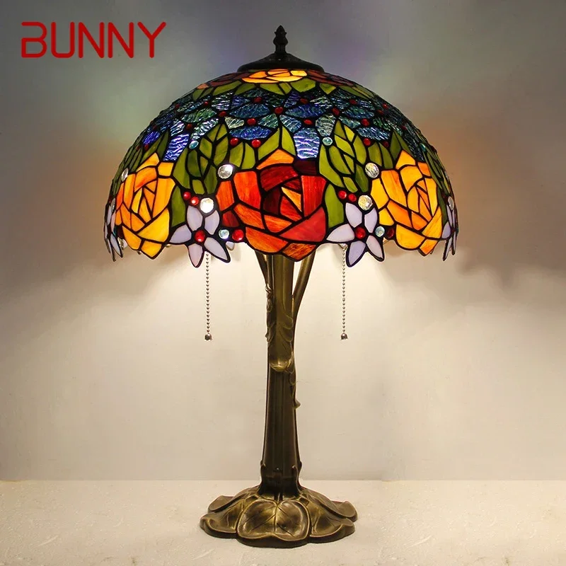 

Настольная лампа BUNNY Tiffany, светодиодная роскошная креативная лампа для гостиной, кабинета, спальни, прикроватная лампа, вилла, отель, цветное стекло, настольный светильник