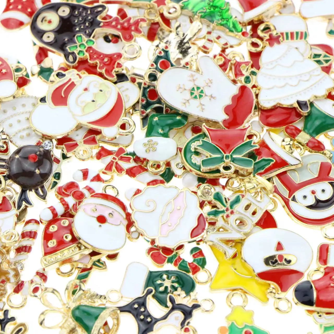 

100Pcs Enamel Christmas Charms Snowman Santa Tree Penguin Reindeer Pendant For DIY Jewelry Making Christmas Gift