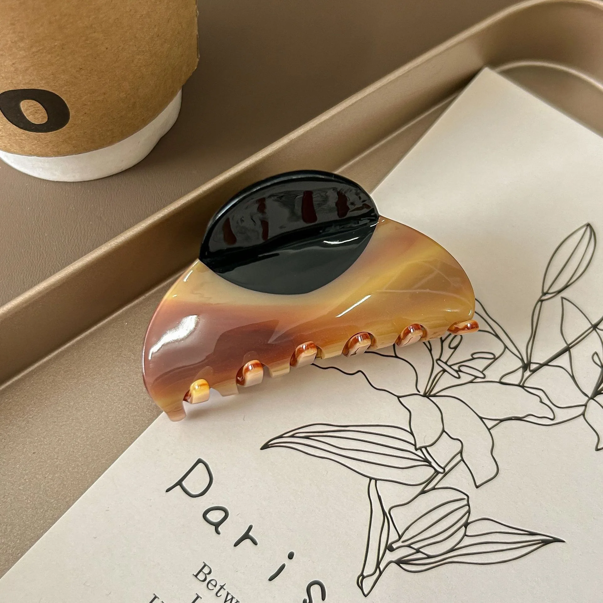 1 Stück mittelgroße, farblich abgesetzte Haarklammer aus Acetat, französisches High-End-Design, Haarklammer für halb aufgestecktes Haar, Haarschere, Haaraccessoire – Detail 4