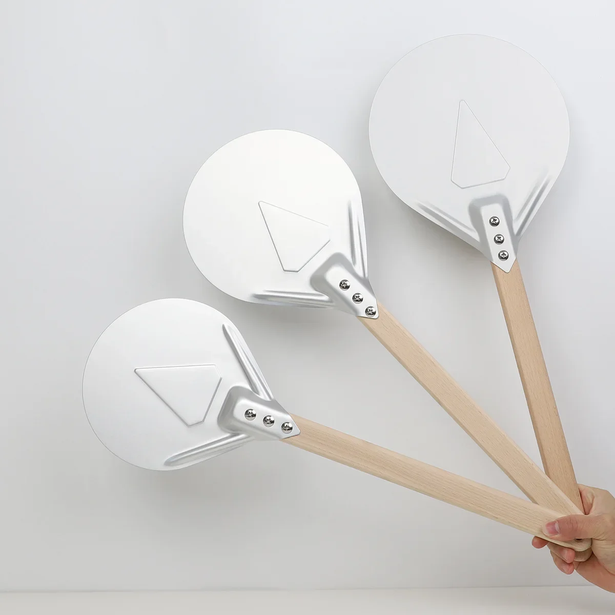 Turning small Pizza Peel Paddle Short round Pizza Tool Non Slip wooden Handle 7 8 9 inch Perforated Pizza Shovel Aluminum