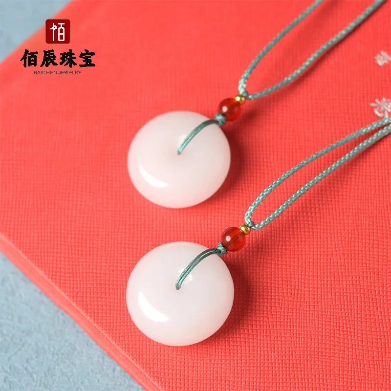 

Xinjiang Hetian jade suet white jade peace buckle