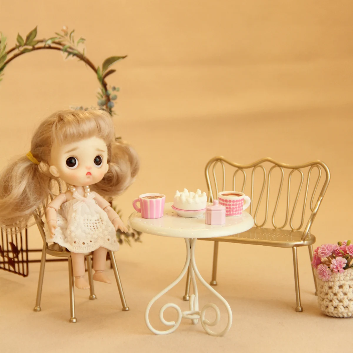 Jouets de maison de jeu de Simulation 1:12, Table et chaise d'art en fer, ensemble de 3 pièces adapté à la décoration de meubles de maison de poupée Bjd Ob11