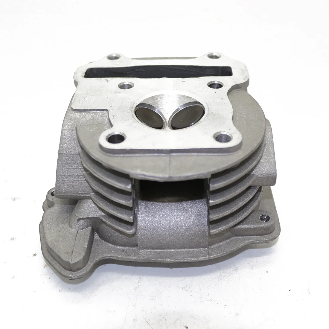 Precision Machined Air Cooled Cylinder Head Durable Engine Spare Parts For Motorcycle Motor Modification Components