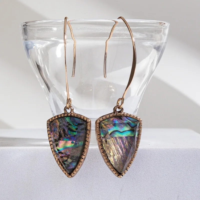Unique Trendy Antiq…