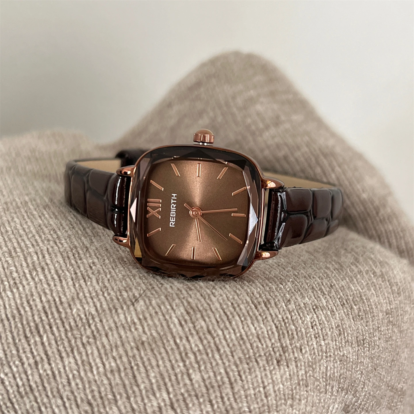 Brown retro square watch female student simple ins Korean temperament light luxury small high value watch