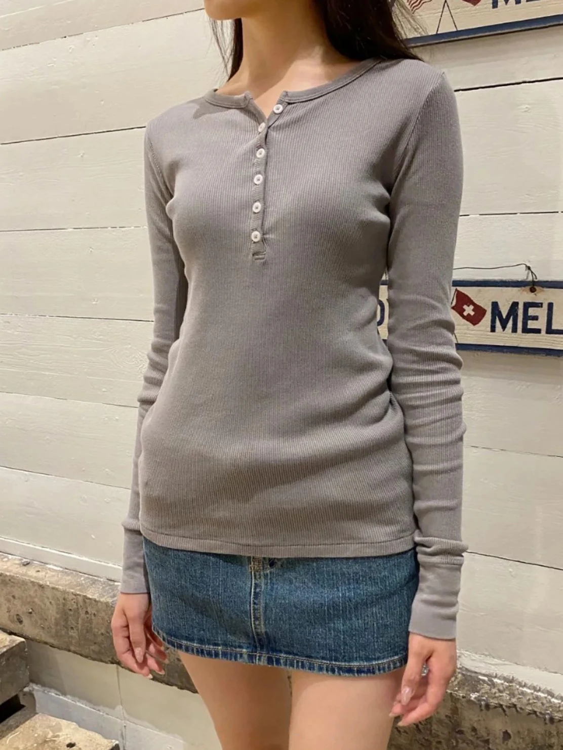 

Six Buttons Ribbed Long Sleeve T-shirts Woman Autumn O-neck Cotton Slim Tee Tops Female Casual Simple Solid All-match Tshirt New