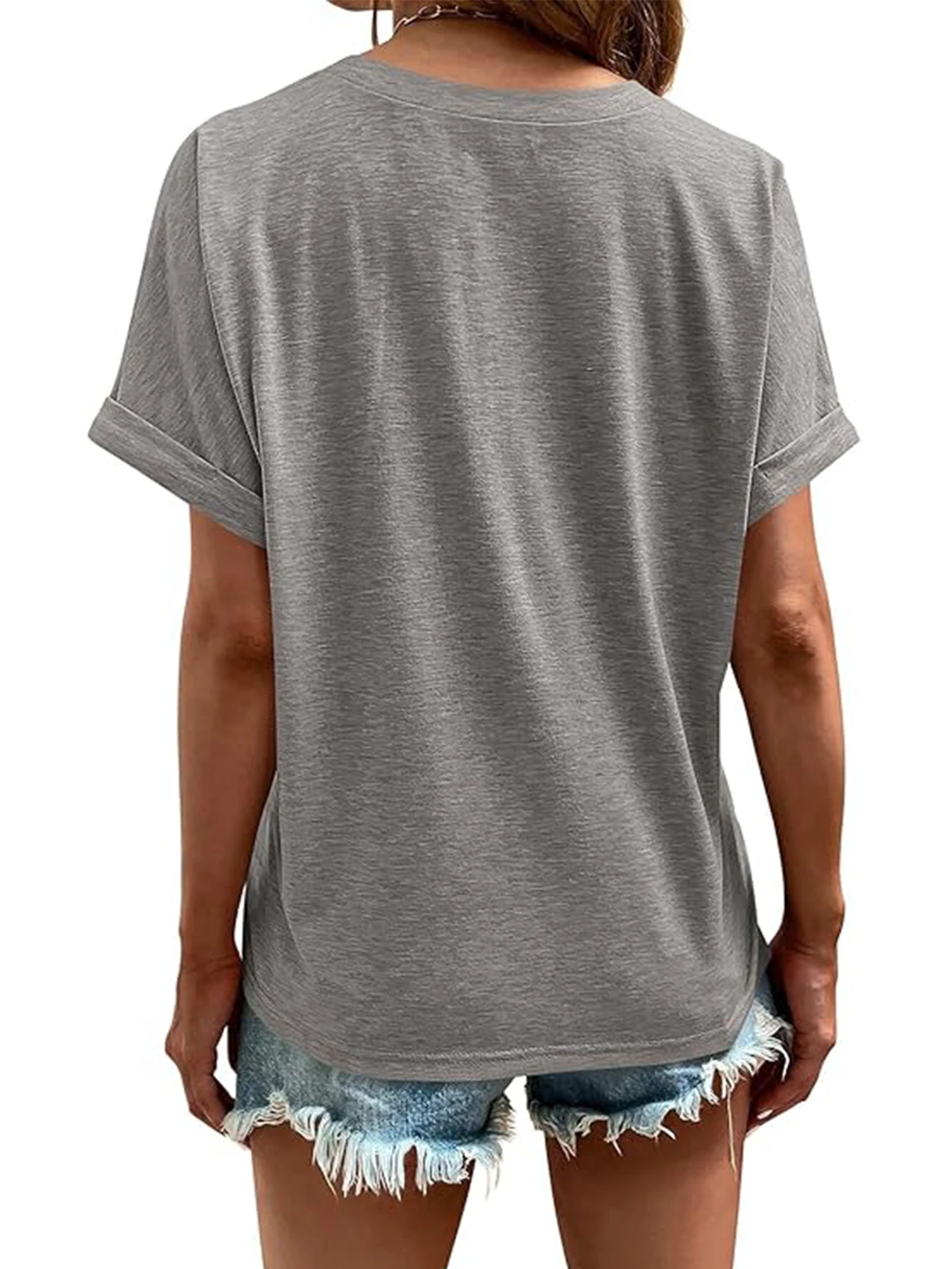 

Новый комплект модных, повседневных и удобных женских футболок с короткими рукавами.