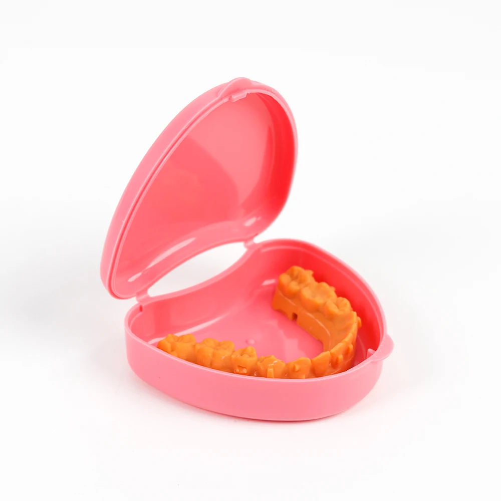 

50pcs Heart Shaped Slim Dental Teeth Box Holder Orthodontic Aligner Retainer Case and Denture Storage for Travel Use