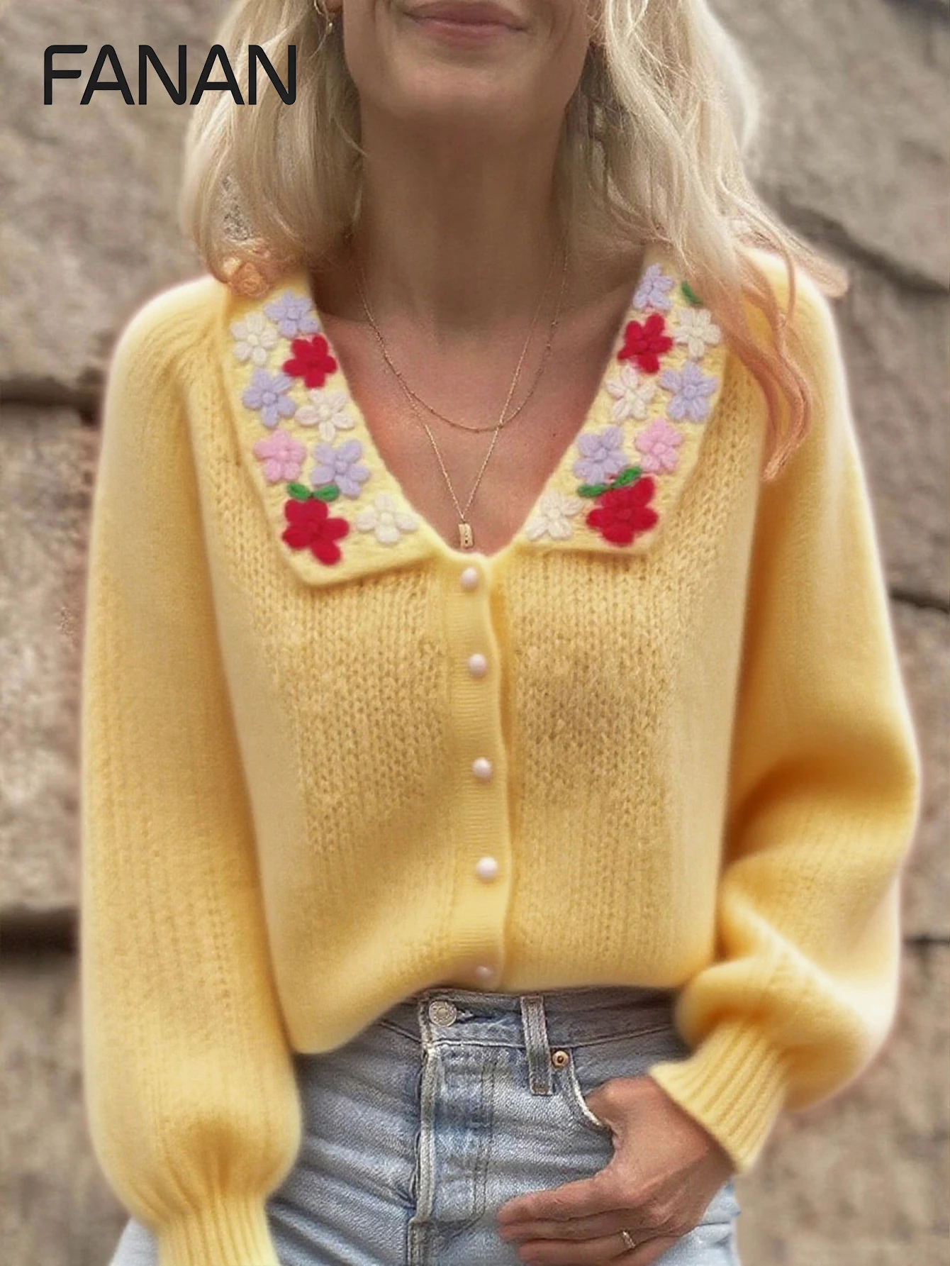 

New Autumn and Winter Niche Knit Cardigan for Women, Designed in a Lazy Style with a Yellow Floral Pattern and Fitted Square Collar, Casual and Elegant Autumn/Winter Outerwear, Basic Versatile Style for Urban Commuting, Stylish and Fashionable Casual Reso
