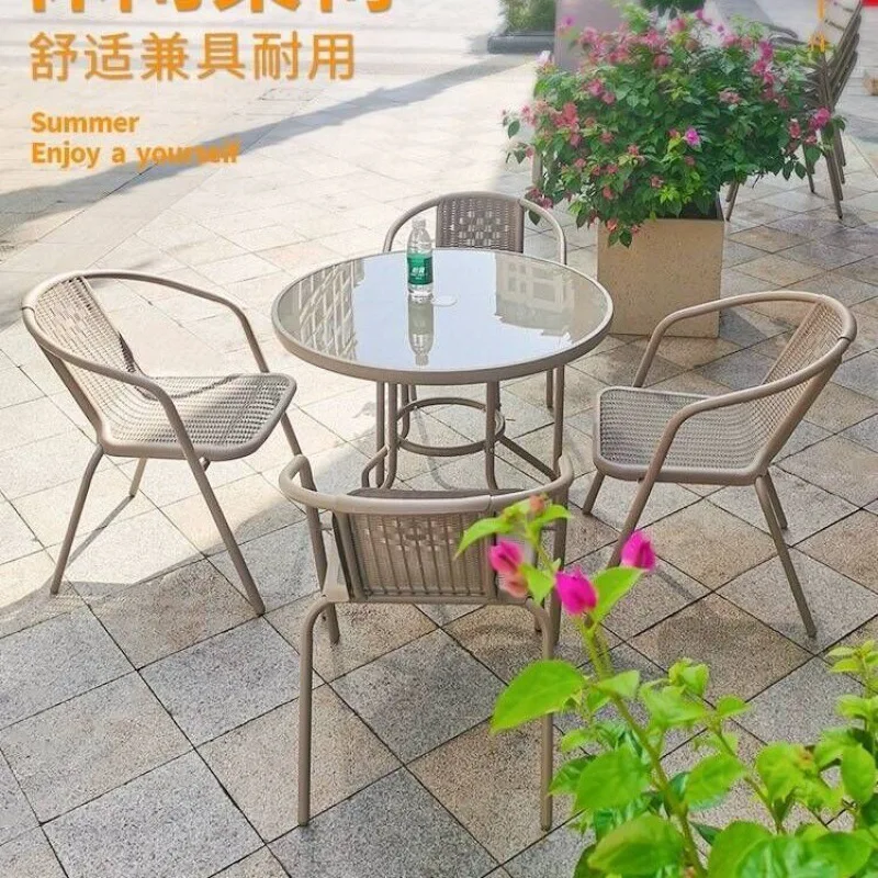 Variant: Table and chair comb