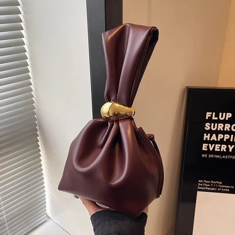 Winter 2025 Strange retro pleated mini bucket bag