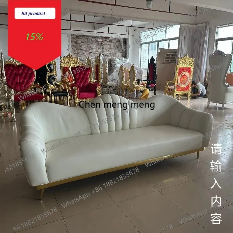 

Мягкая мебель M45: дизайнерский диван нестандартной формы из нержавеющей стали, класса люкс, для салонов красоты и элитных магазинов одежды.