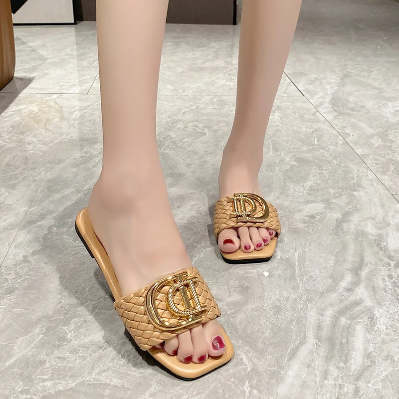 Summer Ladies Luxury Decoration Braided Design Flat Sandals 2024 New Fashion Open Toe Holiday Casual Slide Party Sexy Slippers