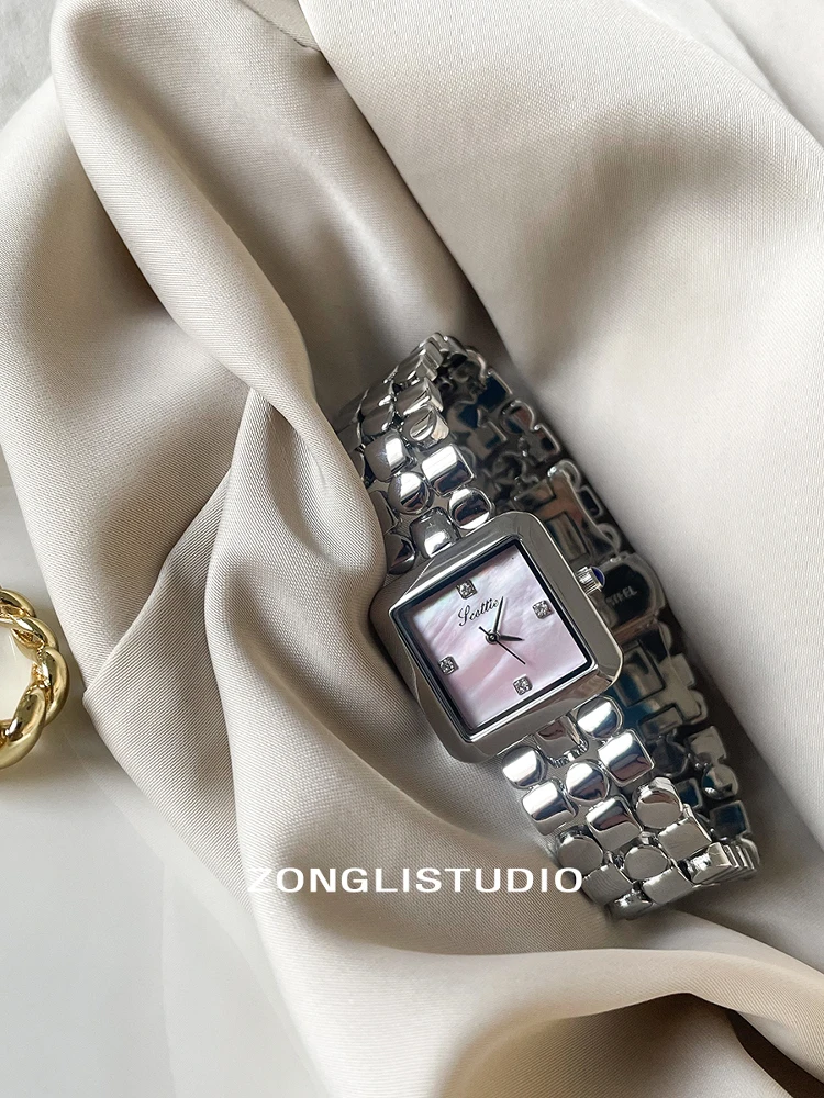 

Elegant Women'S Wristwatch With A Luxurious Square Dial, A Sophisticated Quartz Watch For Ladies, A Perfect Gift For Women.