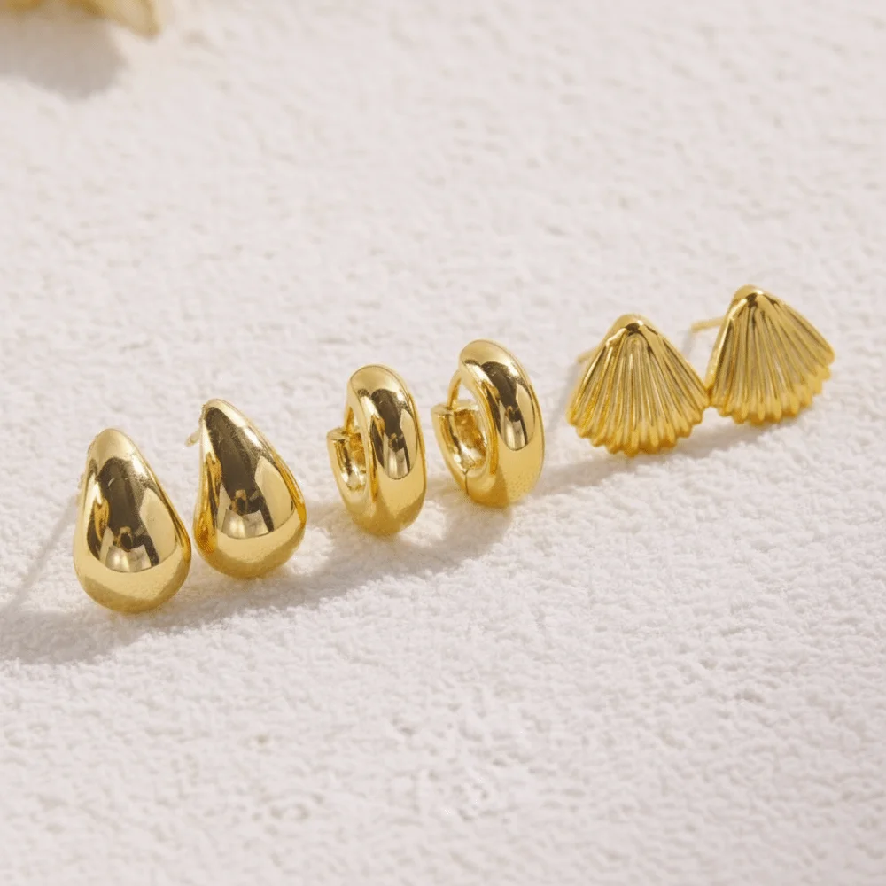 Einfache goldene Seestern-Ohrringe, strukturierte Seestern-C-förmige Ohrringe, Set mit Wassertropfen-Beschichtung, Muschel-Hängeohrringe, Urlaub – Detail 6