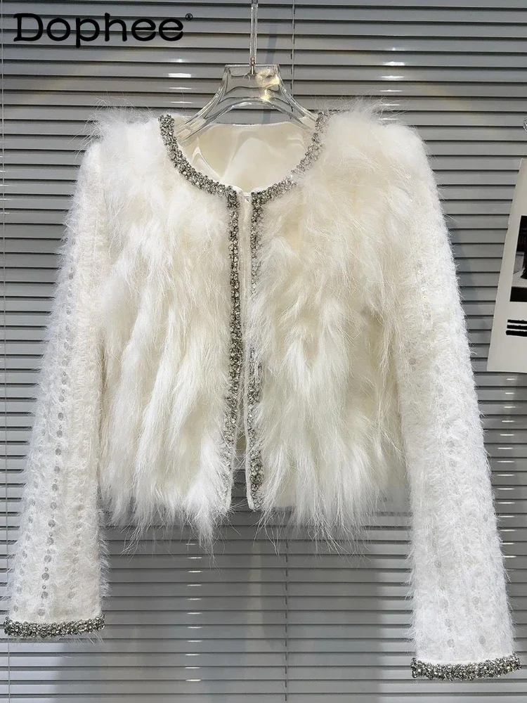 

Celebrity Style White Crew Neck Jacket 2024 Winter New Haute Couture Fur Rhinestone Edge Down Liner Short Coat Women Tops