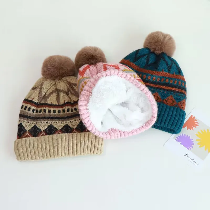 2023 autumn and winter new color pattern children\'s knitted wool hat warm cross neck two-piece set