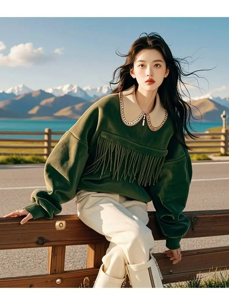 Nowe modne bluzy na jesień i zimę 2025, niszowa moda, luźny krój, kołnierzyk typu doll, aksamitna bluza.