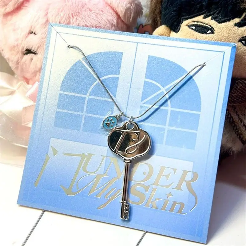 

XL1149top Login: Key Necklace for Young Zhang Ji's Birthday, Niche Design, Simple Yet High-end