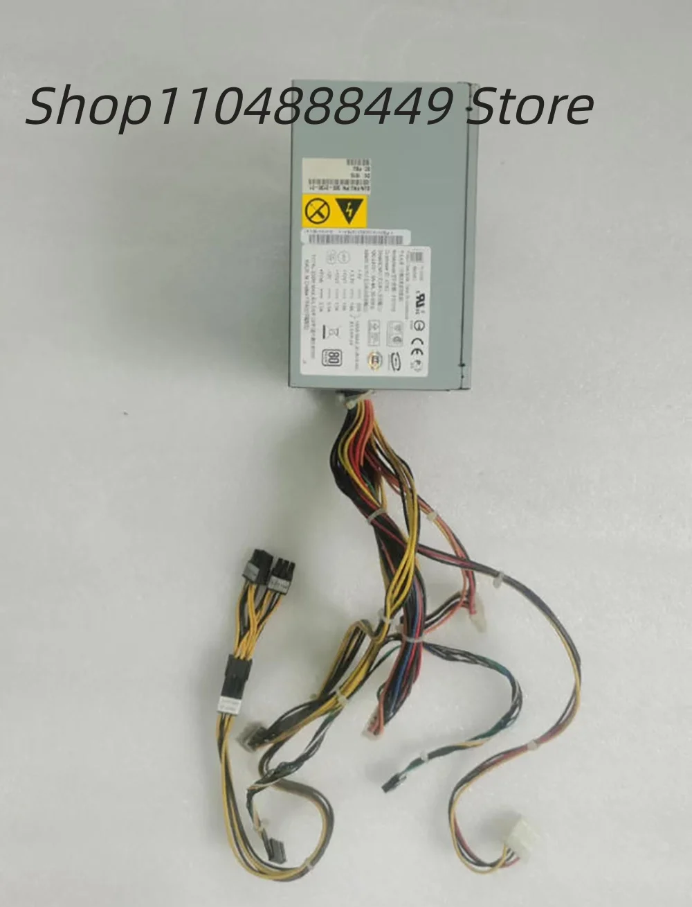 300-2132 U24 U27 FS7013 530W Power Supply