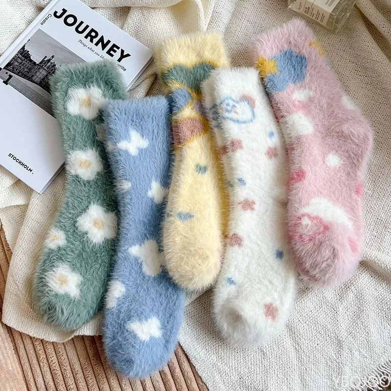 

5 pairs Cartoon Warm thick Socks Autumn New Fashionable Versatile Mid Socks Casual Comfortable Women's Socks