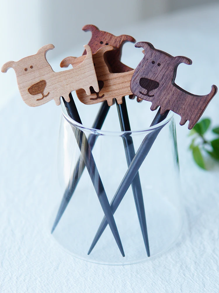 Handmade Wood Dog Creative Forks Fruit Signing Japanese Dim Sum Sandwiches Real Wood Home Use Forks Utensils Dining Tableware