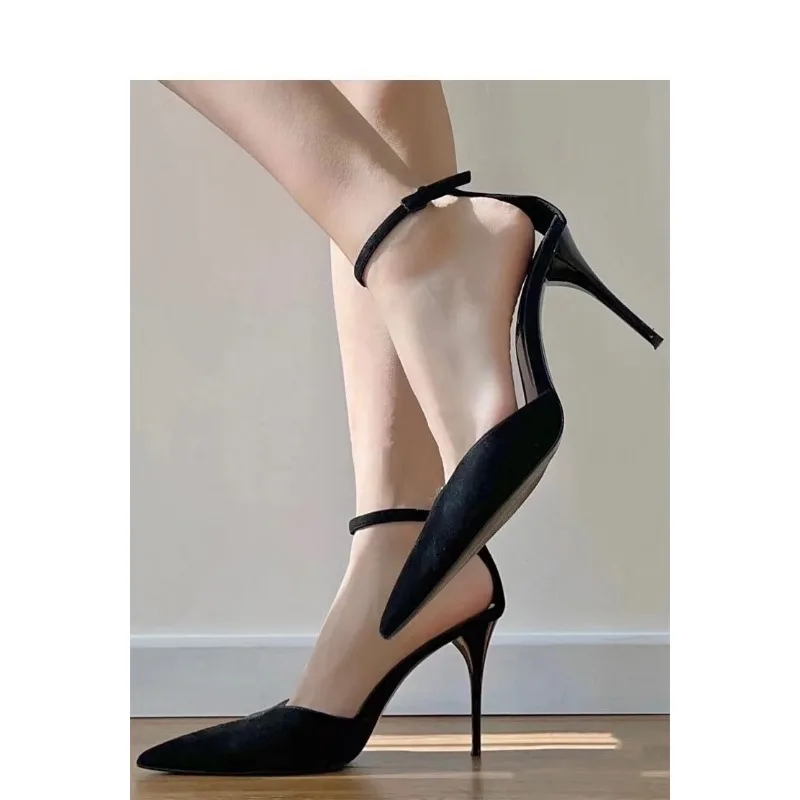 Nuovo stile Sexy scarpe a punta da donna décolleté tacchi alti sottili fibbia alla caviglia décolleté da donna sandali da pista da sposa scarpe da