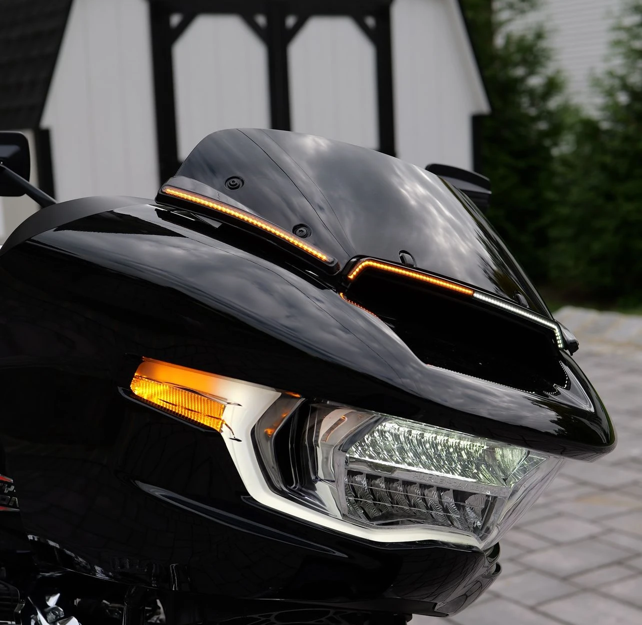 NEW The windshield includes LED lights For Harley 2023 2024 TOURING CVO 121 117 Road Glide ST FLTRXSE FLTRX FLTRXSTSE