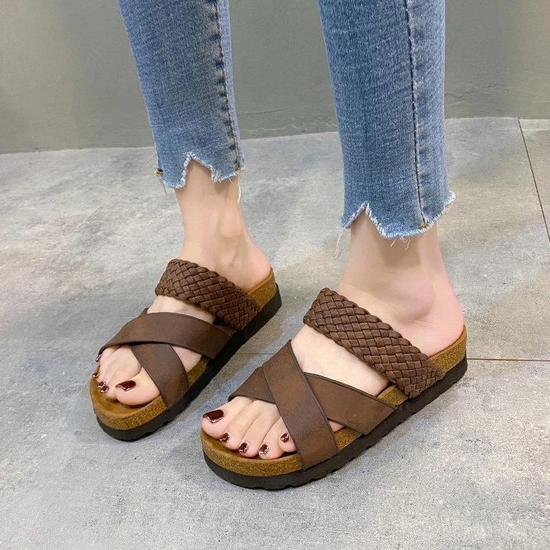 2023 Unisex Fashion Men Beach Cross Cork Slippers Summer Solid Color Non-slip Outside Women Women's slippers