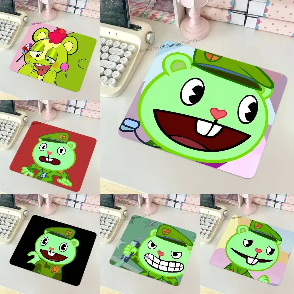 Happy Tree Friends Mousepad Small LockEdge Mouse Pad For Gamers Computer Desk Pad Rectangular Anti-slip Rubber