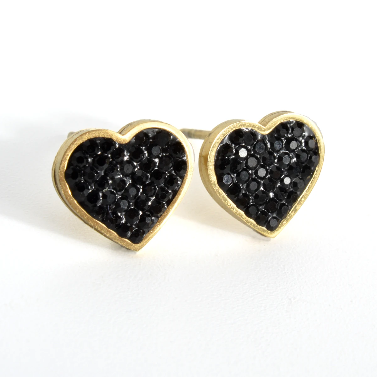 

Charmoment Black Zircon Heart Stud Earring for Women Luxury Designer Stainless Steel Jewelry Vintage Korean Fashion Wedding Gift