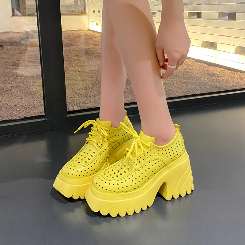 

Cow Leather Lace Up Summer Shoes Round Toe Ins Block Heels Rock Punk Design European Design Women's Hollow Cutout FootWear Pumps