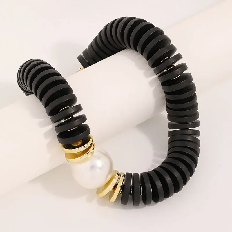 Statement Retro-Halskette mit Holzperlen, handgefertigt für Damen, trendiger Partyschmuck – Detail 2
