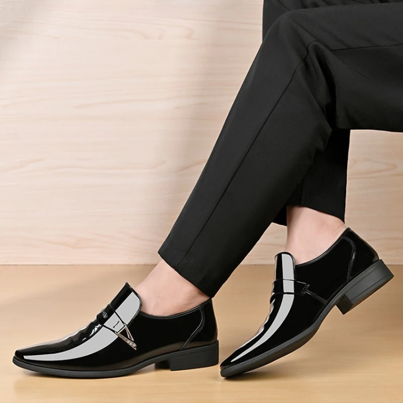 2026 Модные мужские офисные деловые туфли большого размера с низким вырезом, повседневные удобные многофункциональные мужские свадебные туфли с острым носком