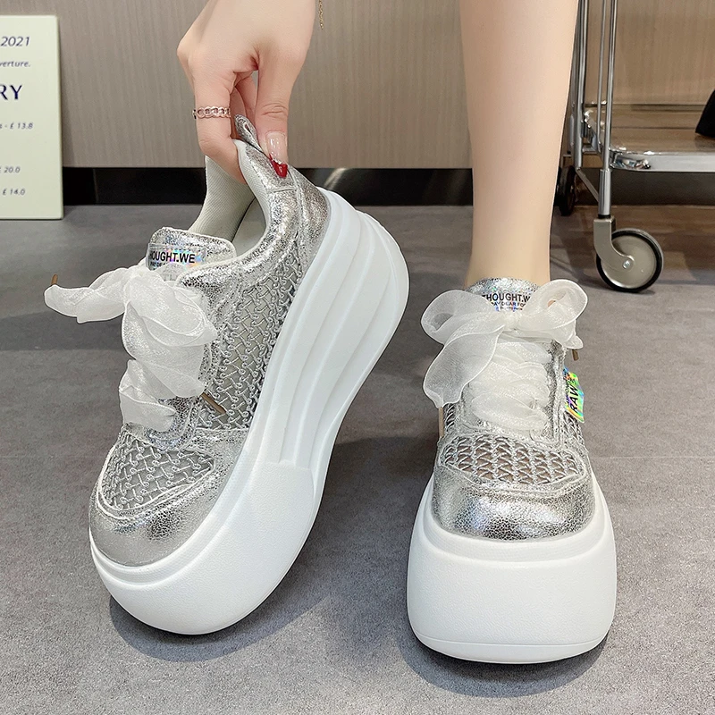 

Women's High Platform Skateboarding Shoes New Spring Summer Breathable Hollow Mesh Casual Sports Shoes 8CM Chunky Sneakers