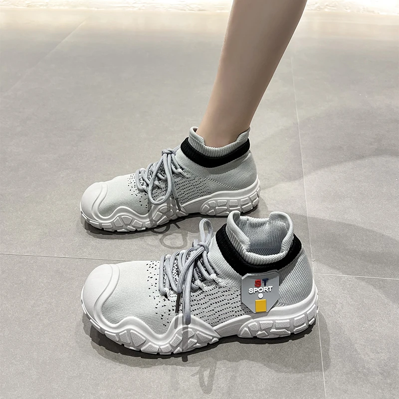 Spring and Autumn Lace-Up Women's Vulcanized Shoes Fashionable Breathable Sports Shoes Women's Tennis Shoes Non-Slip Thick Soles