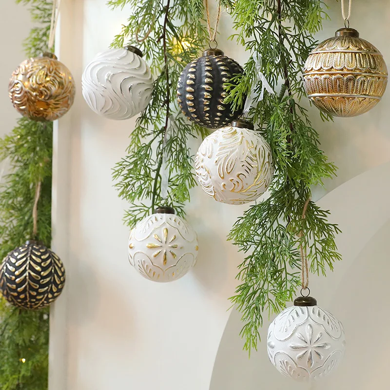 

12pcs 8cm Antique Christmas Balls Luxury Xmas Decorative Hanging Ornaments New Year Party Christmas Spheres Pendant Set