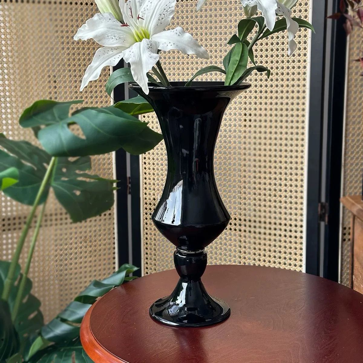 Vintage French Black Glass Tall Vase Fenton Style Decorative Flower Container Minimalist Tabletop Floral Arrangement Ornament