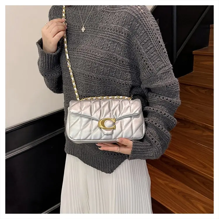 

Вместительная винтажная женская сумка через плечо 2026 года, новая однотонная минималистичная сумка для ежедневных поездок для женщин