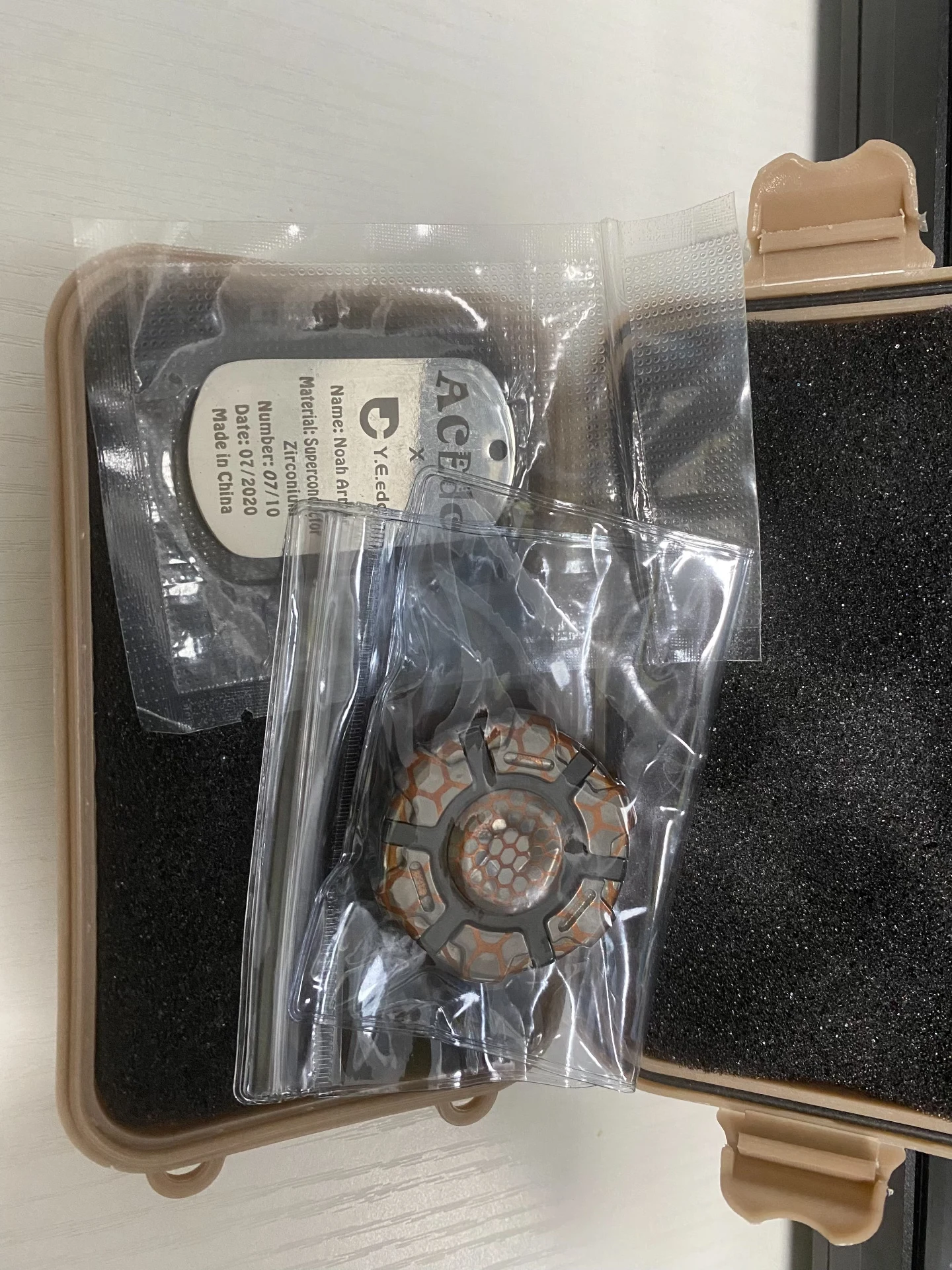 used edc ACEdc Noah Armor Paw Coin, Superconducting Material EDC decompression toy