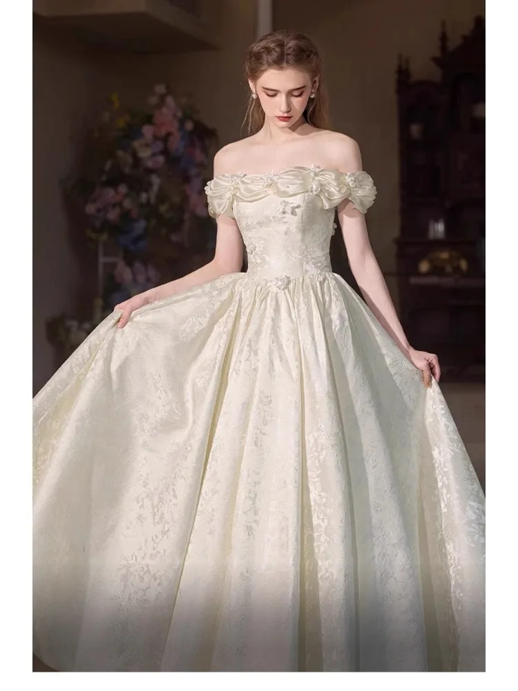 Leichtes Luxus-Abschlussballkleid, schulterfrei, A-Linie, Braut- und Hochzeitsbankett, französisches High-End-Prinzessinnenkleid aus bedrucktem Satin für Erwachsene