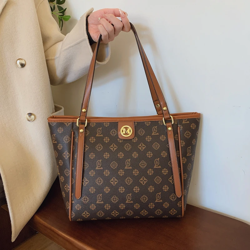 

Luxury Brand Leather Shoulder Bag Designed For Ladies, Featuring Elegant Style And Durable Construction For Everyday Use