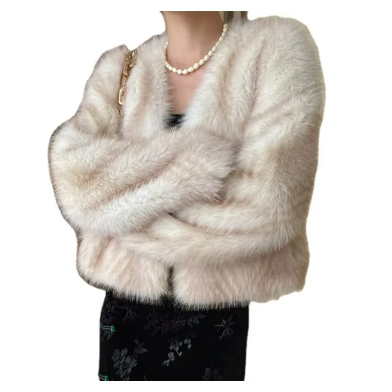 

High-Grade Temperament V-neck Gradient Faux Fur Coat for Women Korean Style Fashion Short Jacket Casual All-match Furry Outwear