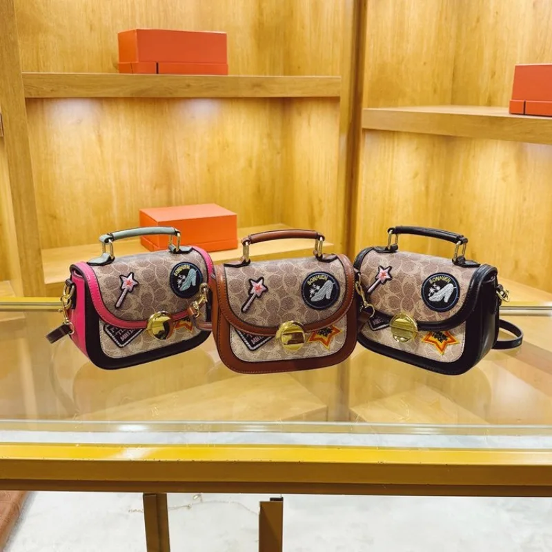 

Ladies Sophisticated Shoulder Bag Refined Look For Business Meetings And Professional Settings Elegant